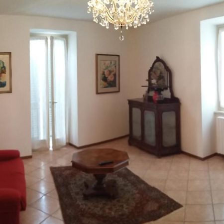 Casa Della Nonna 2 Apartment Gargnano Luaran gambar