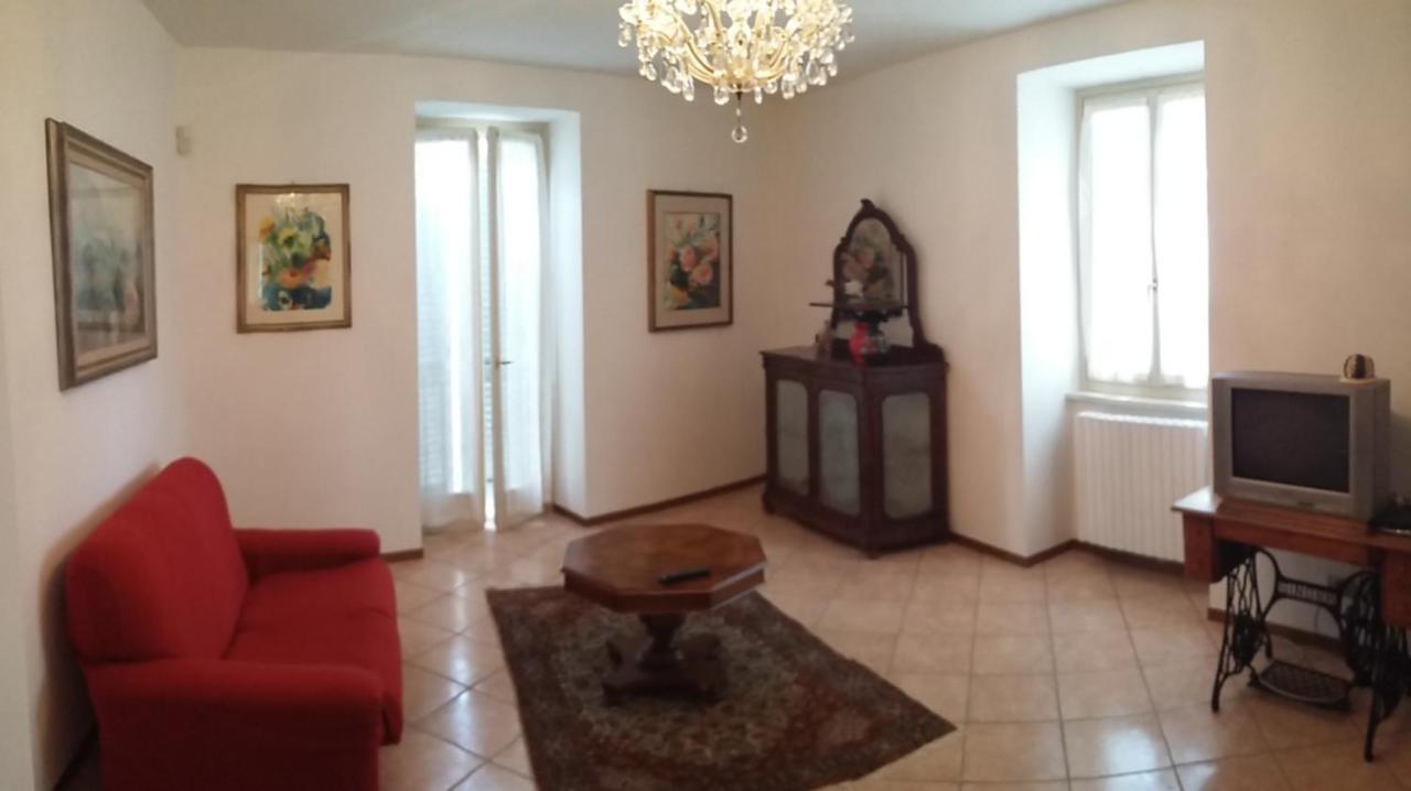 Casa Della Nonna 2 Apartment Gargnano Luaran gambar
