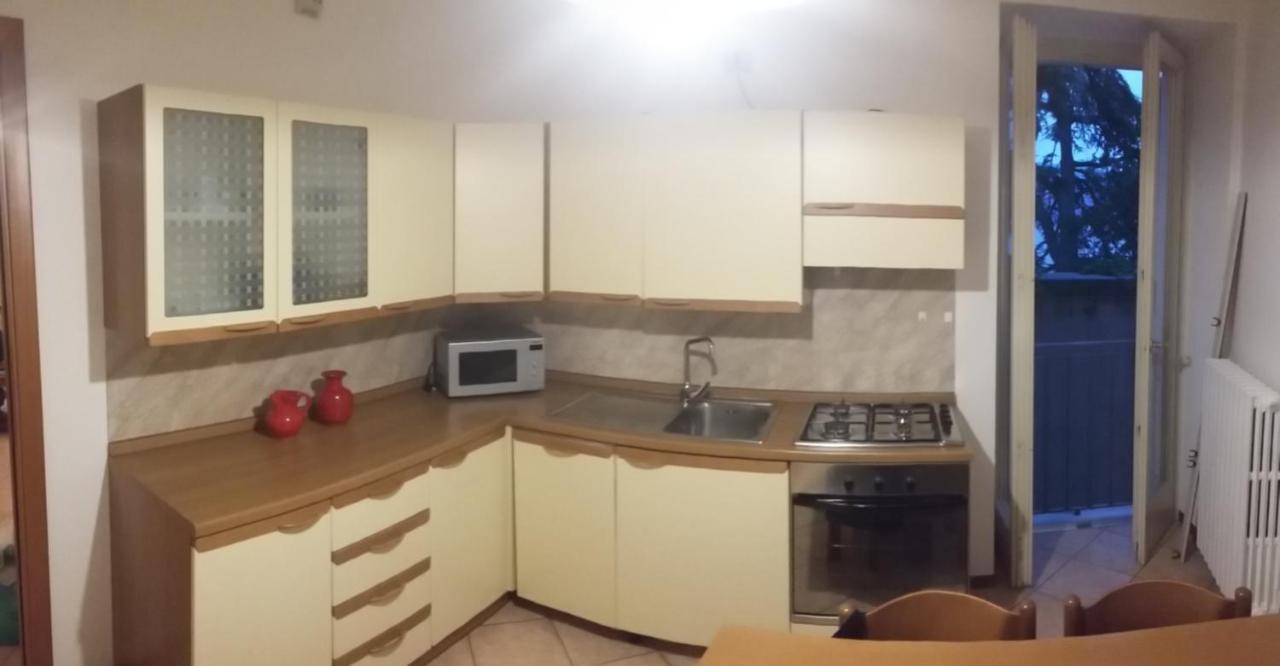 Casa Della Nonna 2 Apartment Gargnano Luaran gambar